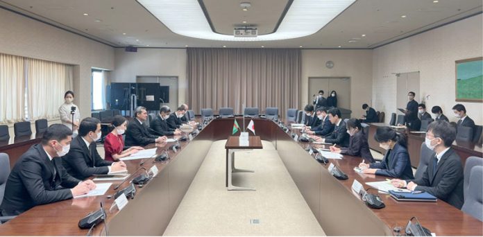 dim-mid-mfa-japan-yapon-central-asia