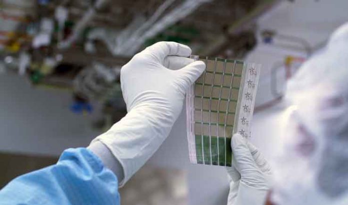 solar-panel-MIT-laboratory