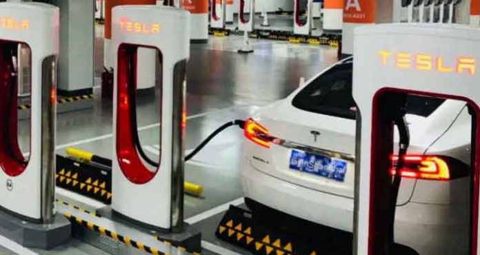 tesla-shanghai-supercharge-station-ddd
