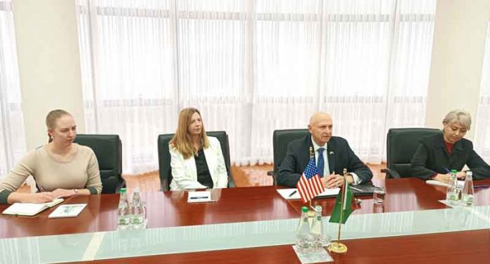 us-ambassador-in-mfa-turkmenistan-mid-dim