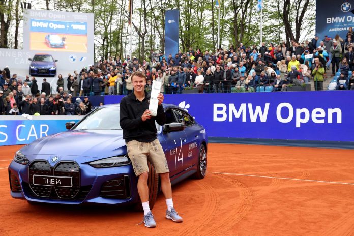 P90461228-bmw-open-by-american-express-holger-rune-2250px