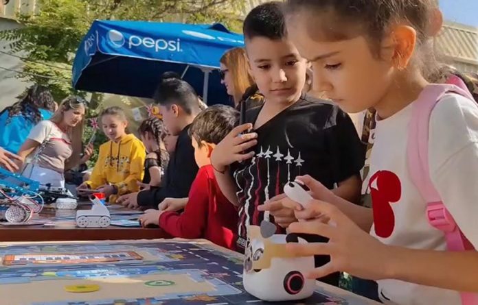 american-embassy-earth-day-fest-in-turkmensabat-фестиваль