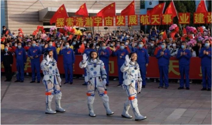 china taikonauts