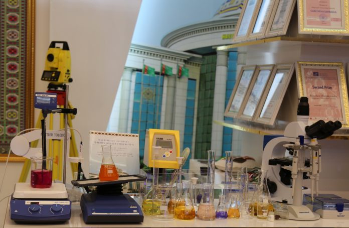 magtymguly-university-laboratory-turkmen-5X2A7619