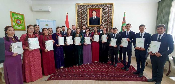 tajigistan-talyplar-turkmen