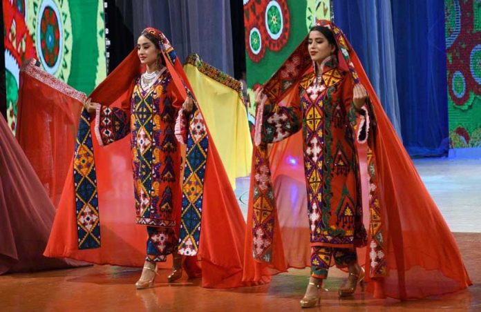 awaza-avaza-folklore-fest-аваза-(1)