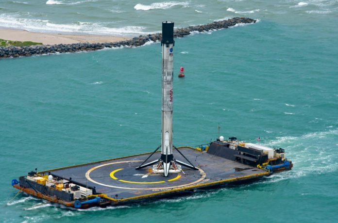 nasa spacex rocket returns