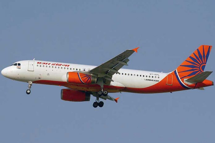 Airbus_A320-231,_Air_India