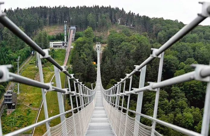 almanya-kopru-reuters2-skybridge