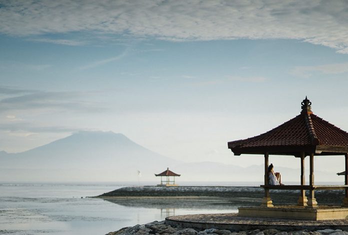 bali-island-tourism-pay