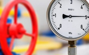 Китай в первом полугодии нарастил импорт газа и нефти, сообщает таможня