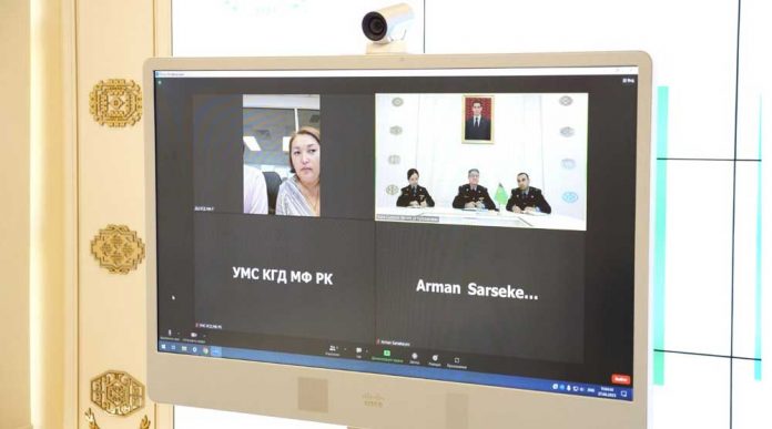 turkmen-kazakh-kazak-gazak-gumruk-custom