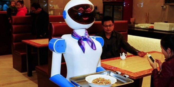 ofosiant robot 1756853-750x375