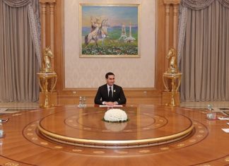 В Ашхабаде начал работу трехсторонний саммит глав Туркменистана, Таджикистана и Узбекистана