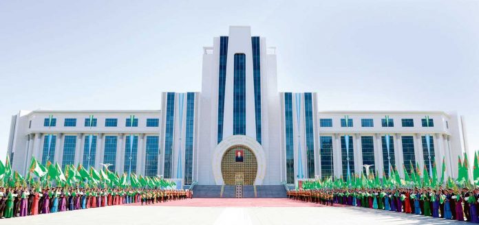 Aba-Annaýew-adyndaky-Halkara-atçylyk-akademiýasy-arkadag-saheri-city