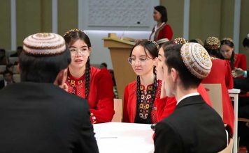 В Ашхабаде прошел брейн-ринг «Молодежь и инновации»