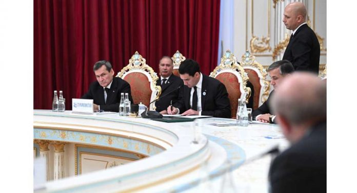 dushanbe-summit-araly-halas-etmegin-halkara-gaznasy-president-turkmenistan-1694768804_KZ4_2765_2-960x634