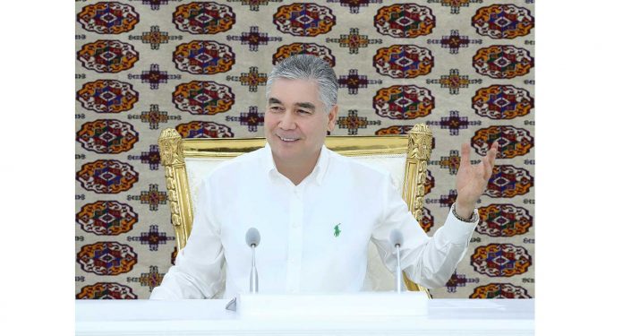 gurbanguly-berdimuhamedov-halk-maslahaty-arcan-04-09-002