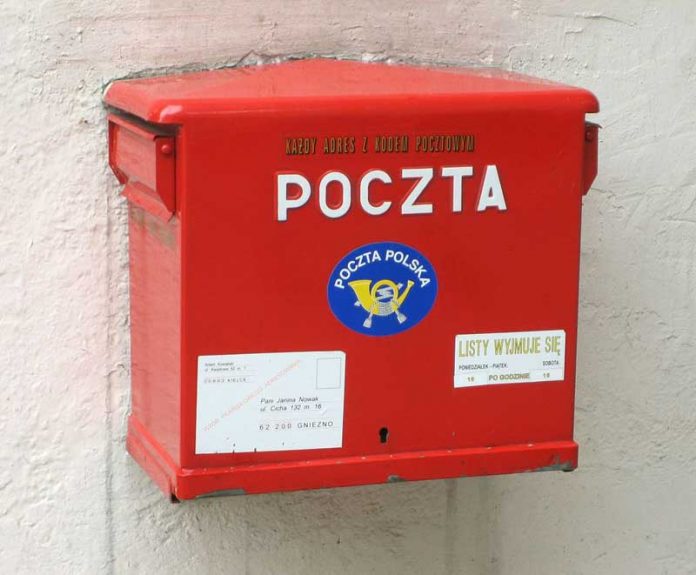 Poczta_Polska_Mailbox-poland-post-pocta