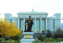 Paýtagtymyzyň teatrlarynda görkeziljek sahna oýunlary