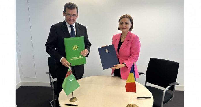 rashid-meredov-and-Luminisa-Odobesku-romania turkmenistan-mfas
