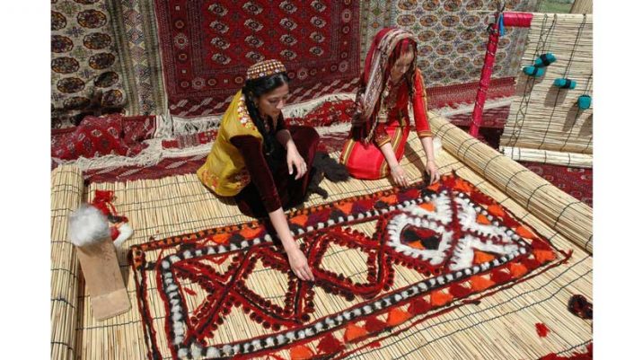 torumizin-bezegi-haly-palas-keceler-milli--turkmen