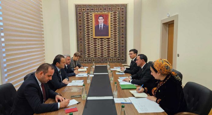 turk-sergi-exhibition-chamber-of-turkmenistan-турция