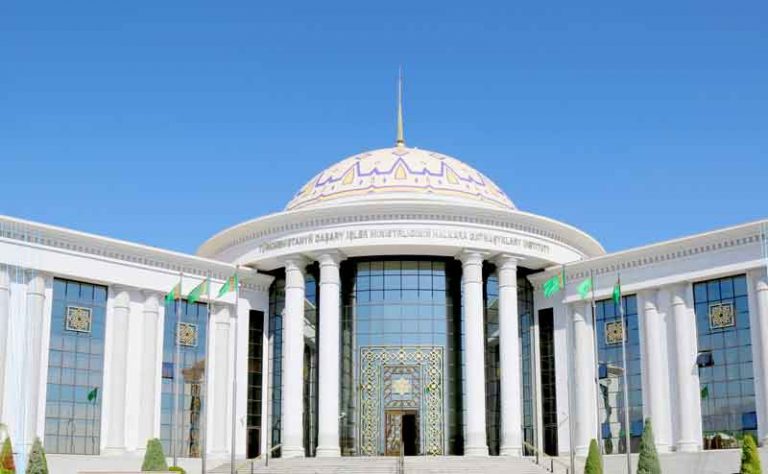 В Туркменистане пройдет семинар по языковедению