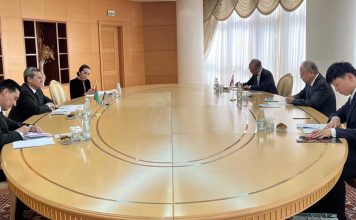 Посол Японии вручил копии верительных грамот