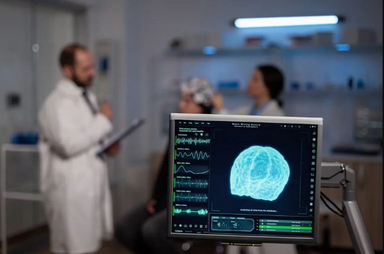 Emeli aň neýrohirurglara kömek edýär