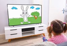 Telewizora ýakyndan tomaşa etmek göz üçin zyýanlymy?!