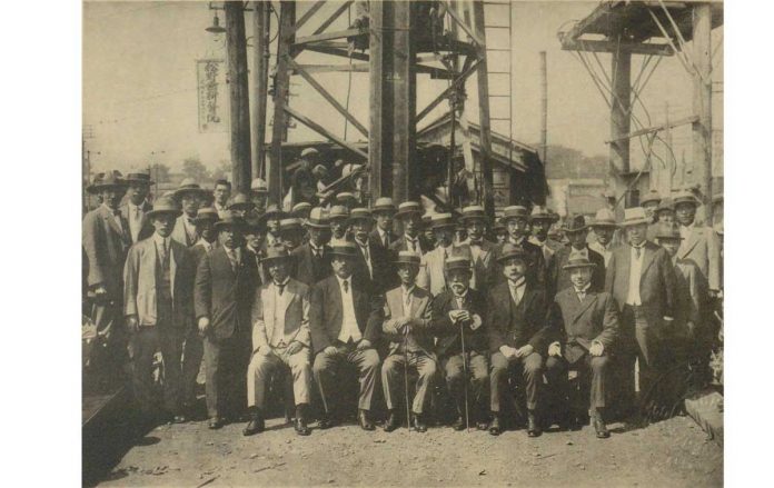Groundbreaking_ceremony_of_Tokyo_Underground_Railway_2-1925
