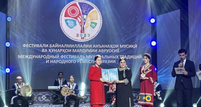 dushanbe-turkmenistan-embassy-festival