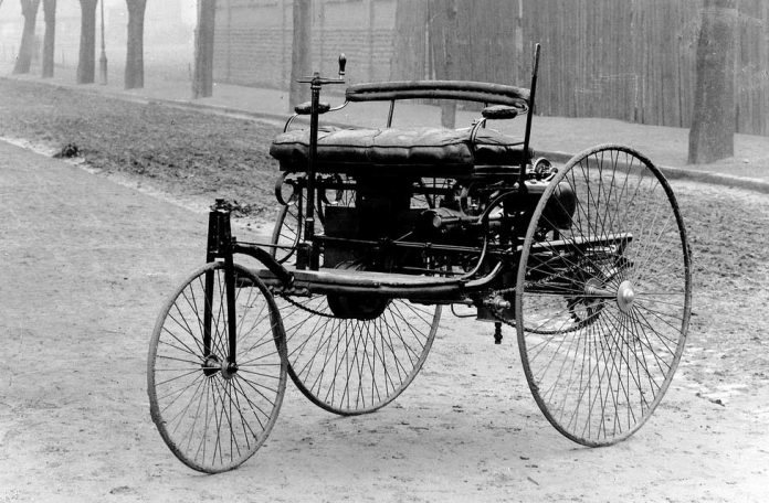 1885-Benz-patented-car-first-motocar