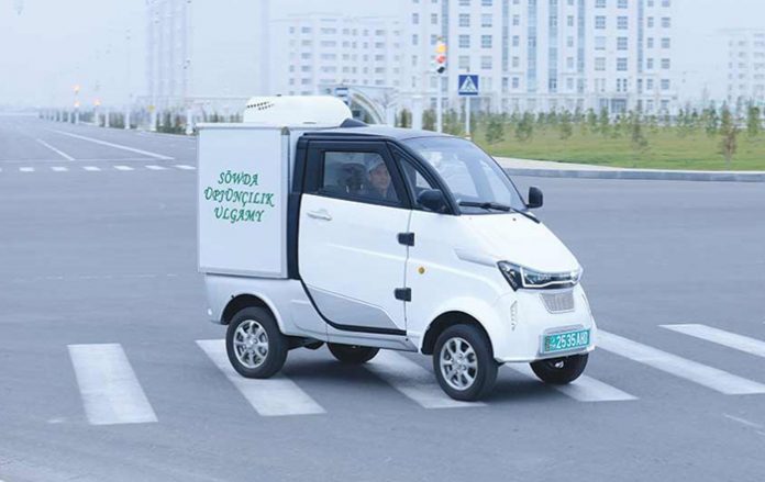 Jinma-electric-car-in-Arkadag-city