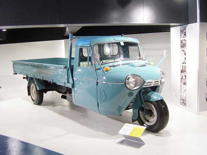Mazda_t2000