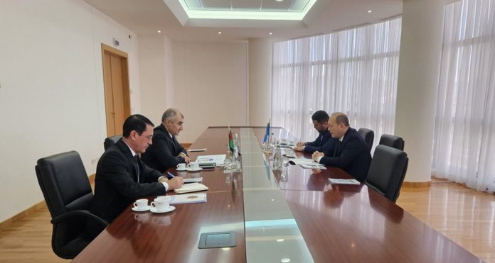 askar-tajibayew-kazakh-ambassador-to-turkmenistan-gazak-ilci