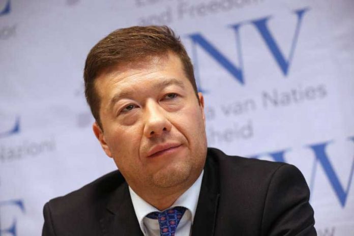 chech-politican-başlygy-Tomio-Okamura