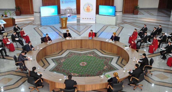 dim-halkara-gatnashyklary-instituty-cop-28-youth
