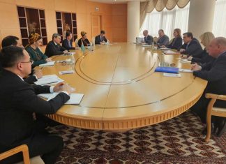 Иностранных дел Туркменистана встретился с вице-президентом Еврокомиссии