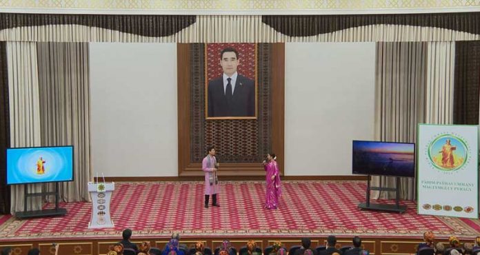 hindi-indi-day-in-ashgabat-хинди
