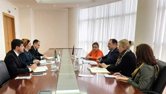 margaritis-schinas-in-mfa-of-turkmenistan-eu-vice-president