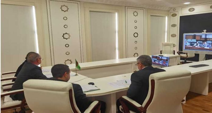 turkmen-rus-is-topary
