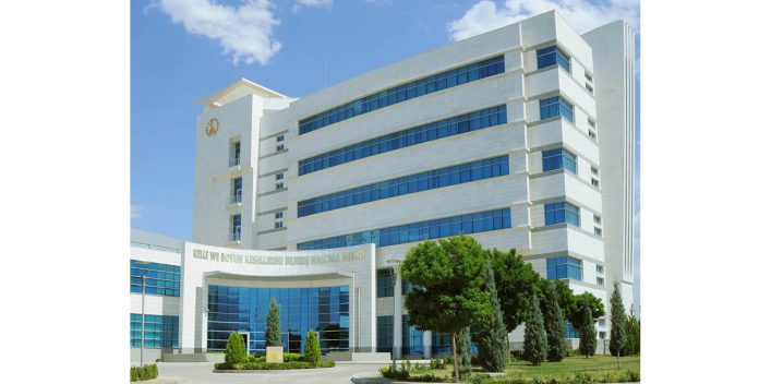 turkmenistan-lukmancylyk-kelle-we-boyun-berzengi-медики