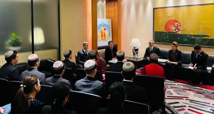 gulmanova-poarliament-delegates-of-turkmenistan-in-tokyo-japan-turkmen-students