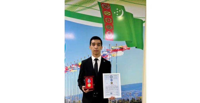 talyp-student-turkmen-студент-(1)