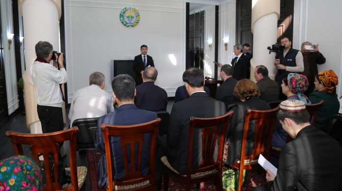 uzbek-embassy-breifing-5X2A1296