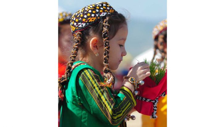 nowruz-bayramy-turkmen-child-MHB_3893