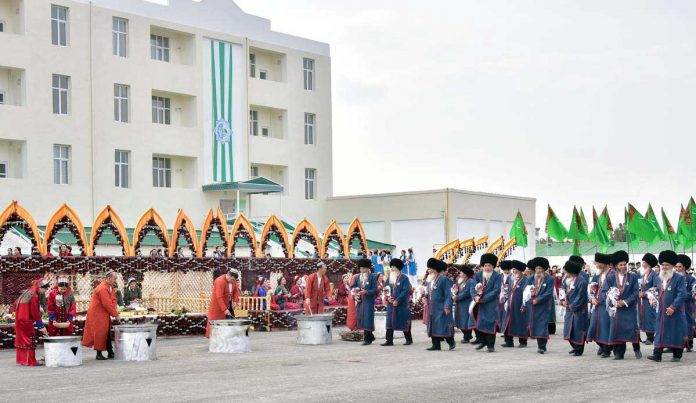 turkmenabat-yashsyysh-jay-дом