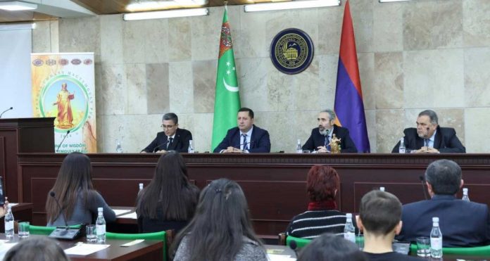 yerewan-erivan-university-mahtumkuli